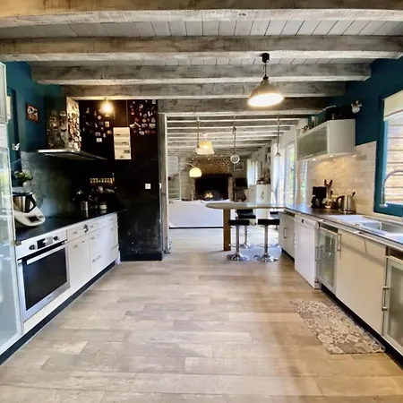 La Maison Familiale De Solene - Nature - Piscine - 12 Pers *